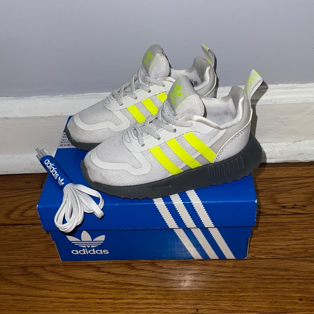 Toddler Light Gray & Neon Adidas Multi X EL Sneakers Size 6c Unisex